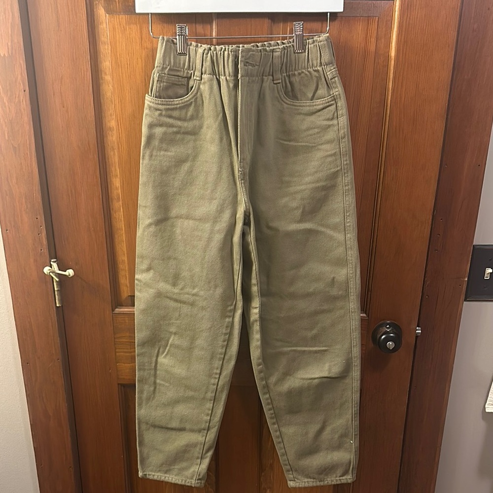 Olive Green High-Waisted Pants